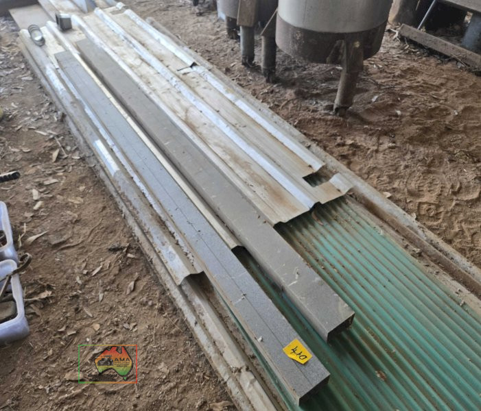 Assorted Roof Sheets, Guttering & Laser Light - photo 1