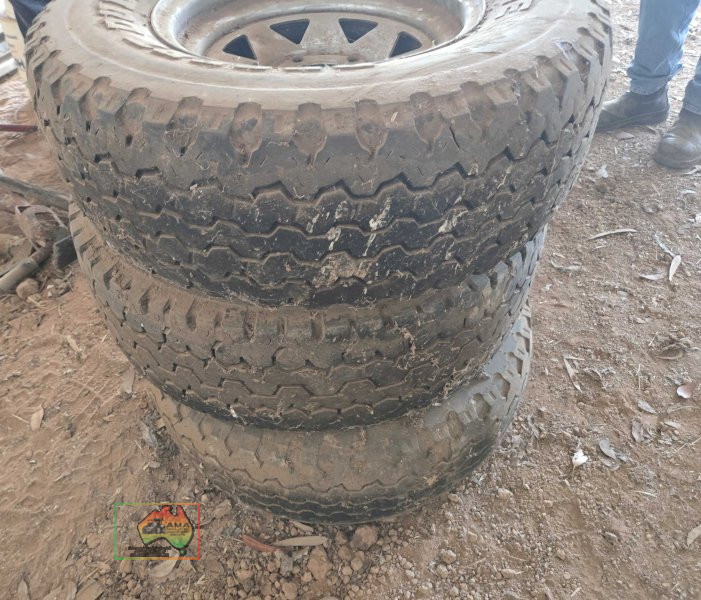 3 Chrome 15" Sunraysia Rims off Ford F-100 (9R15LT) - photo 3