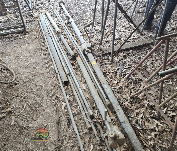 2x Hills Hoist Clotheslines