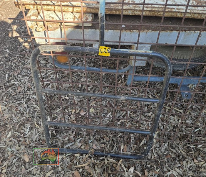 Steel Drafting Gate (820 x 900) - photo 4