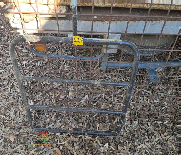 Steel Drafting Gate (820 x 900) - photo 2