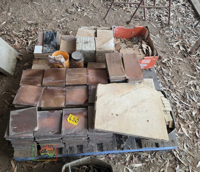 Pallet of Tiles - photo 3