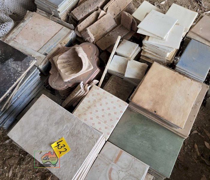 Pallet of Tiles - photo 4