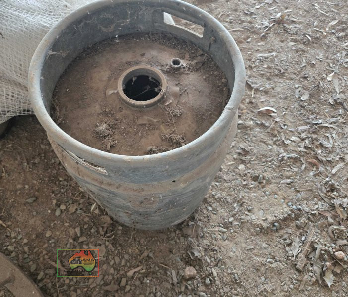 18 Gal. Beer Keg - photo 4