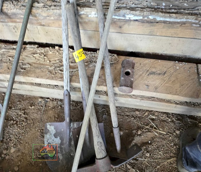 Assorted Garden Tools - photo 2