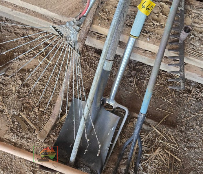 Assorted Garden Tools - photo 3