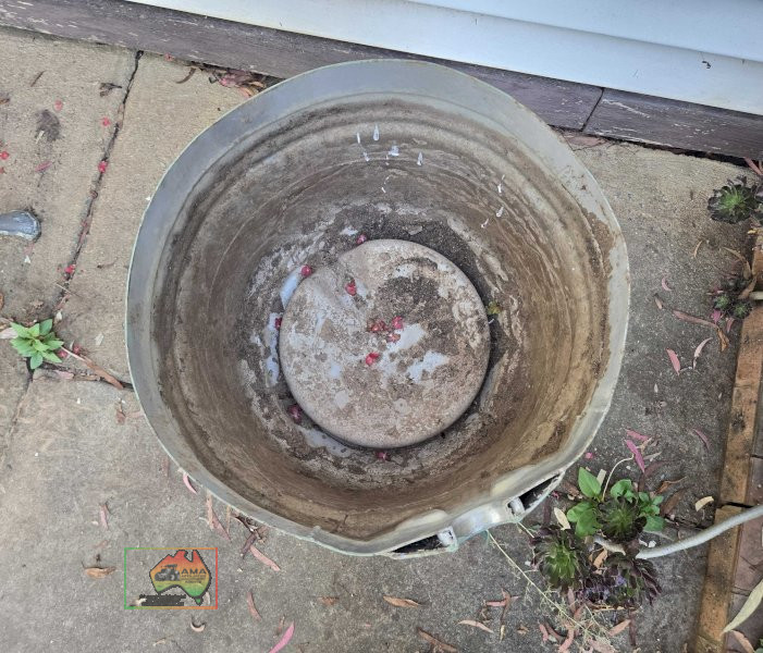 Beer Keg Pot on Cast Stand - photo 3