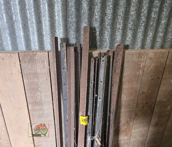 12x Star Pickets