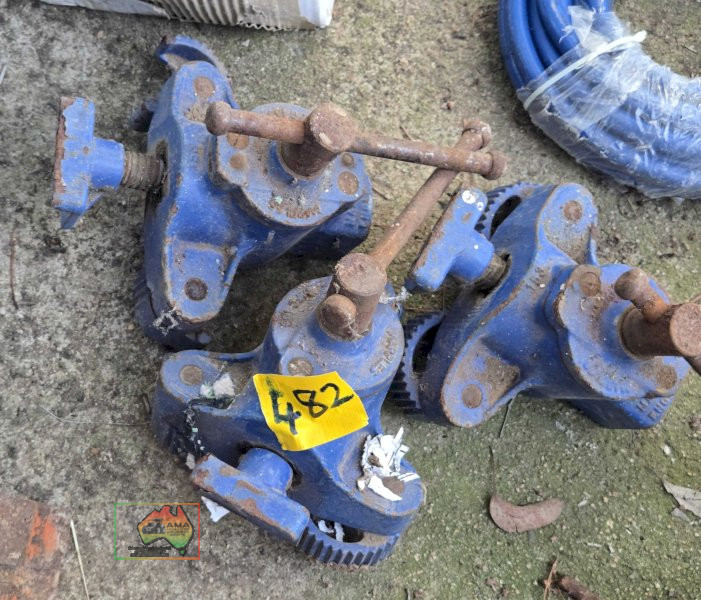 3x Adjustable Clamps - photo 4