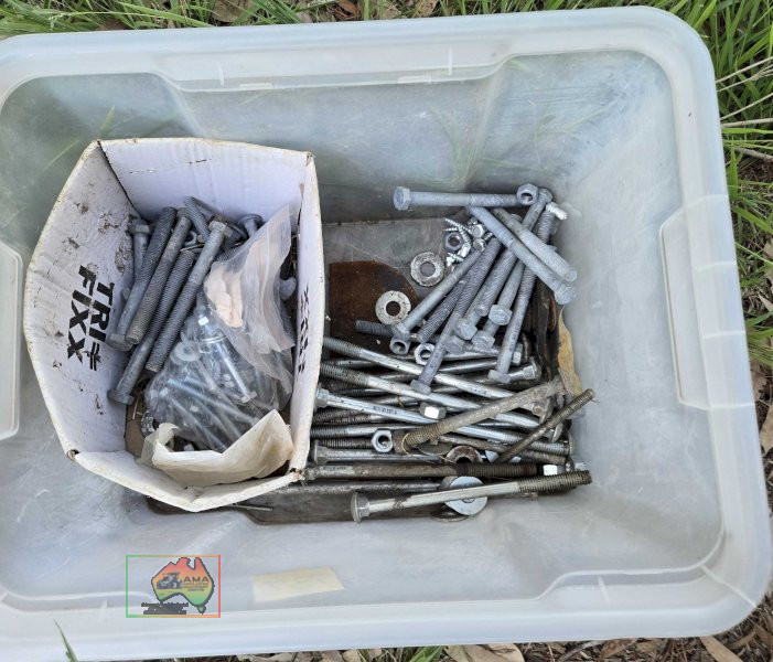 Tub of Bolts & Coach Bolts - photo 2