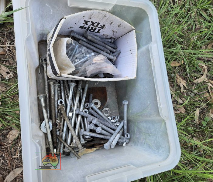 Tub of Bolts & Coach Bolts