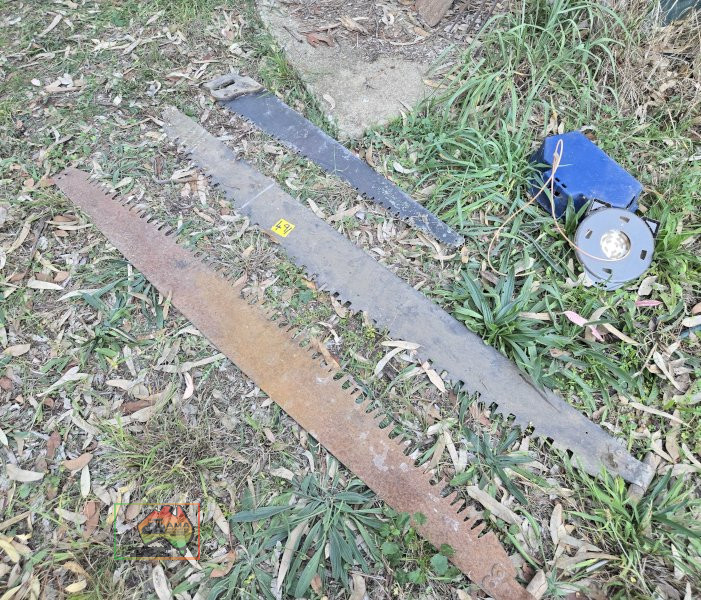 3x Cross Cut Saws