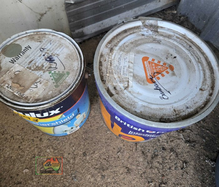 2 Tins of House Paint - photo 5