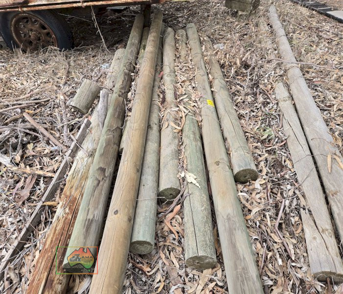 11x Pine Posts & Rails