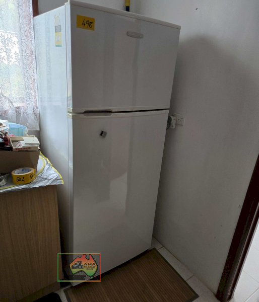 Kelvinator Fridge Freezer, Good Working Cond. - photo 5