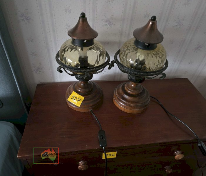 Pair of Decorative Bedside Lamps - photo 2