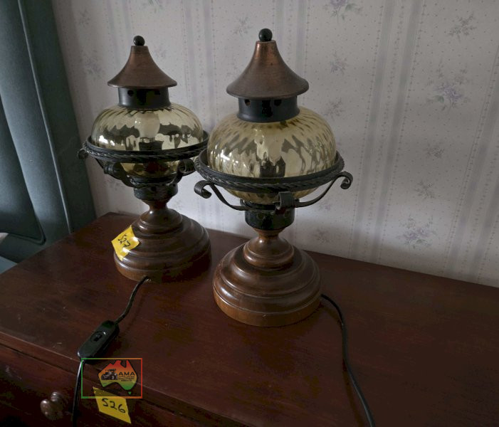 Pair of Decorative Bedside Lamps - photo 3