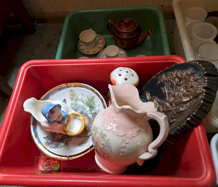4x Tubs of Assorted Crockery - photo 5