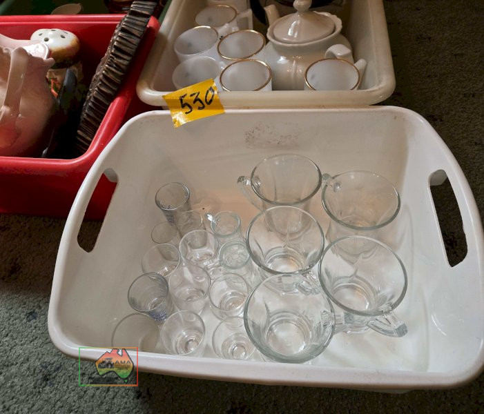 4x Tubs of Assorted Crockery - photo 3