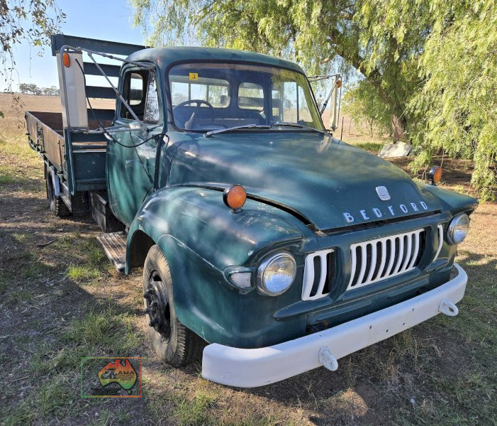 Bedford J3 with Chev Engine