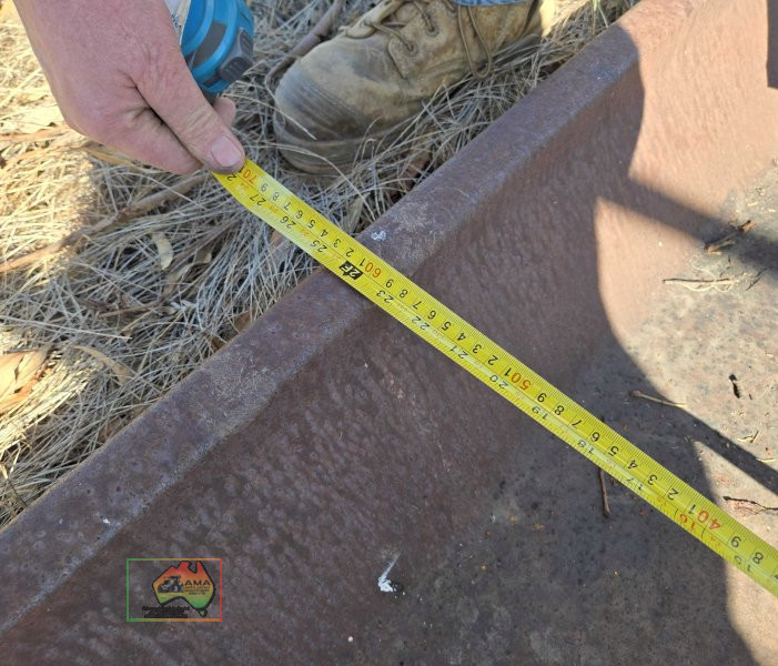 H/duty 6'6" Steel Feed Trough - photo 3