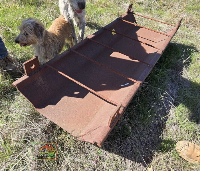 H/duty 6mm Steel Feed Trough 5'6" - photo 3