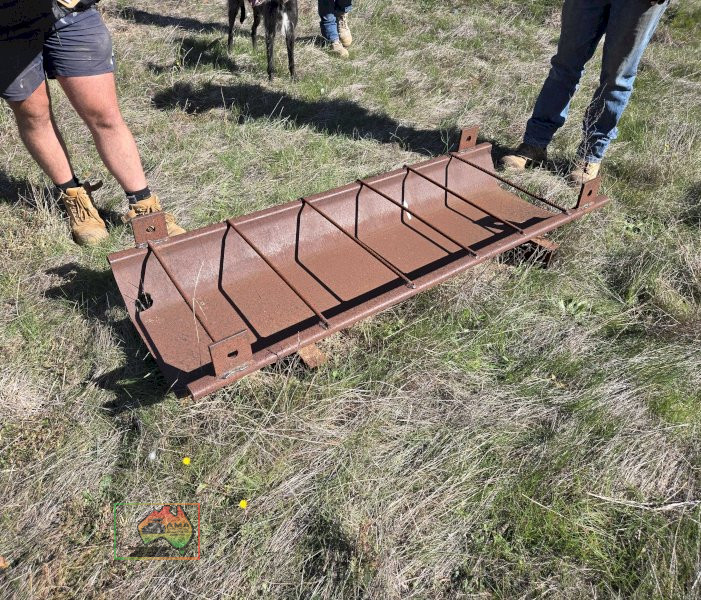 H/duty 6mm Steel Feed Trough 5'6" - photo 2