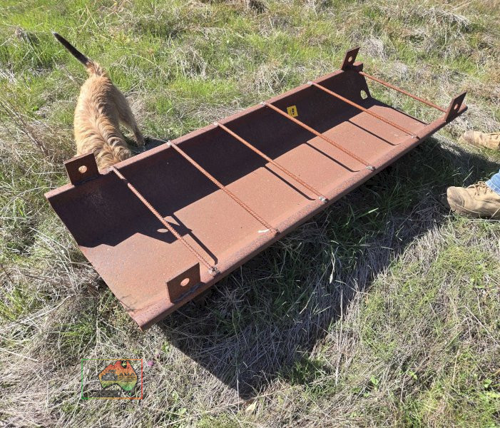 H/duty 6mm Steel Feed Trough 5'6"