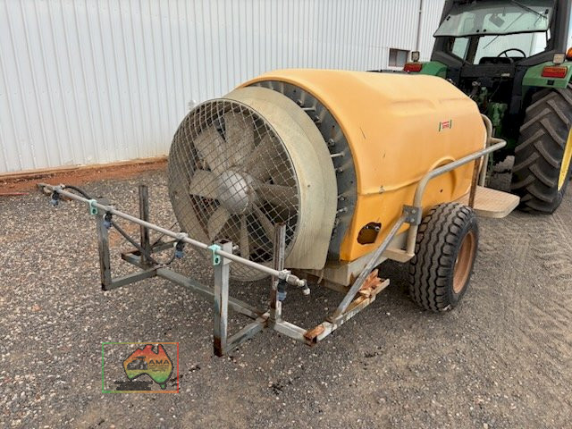 Tornado 2000 airblast orchard sprayer - photo 1