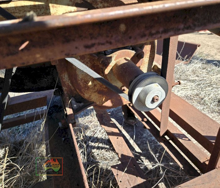 PTO Driven Saw Bench with Dust Blower - photo 6