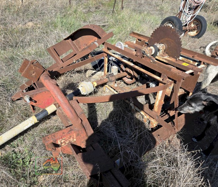 PTO Driven Saw Bench with Dust Blower - photo 4
