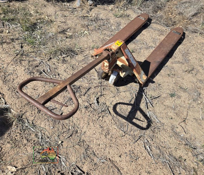 Crown Pallet Trolley Jack