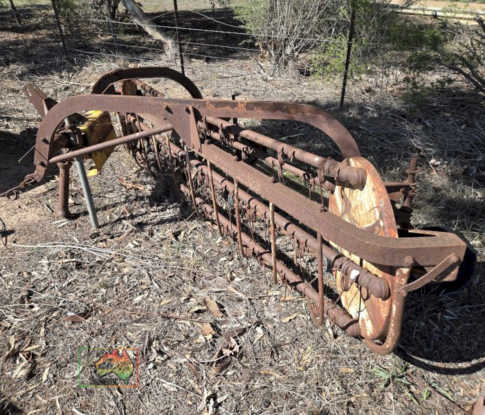 IH-541A PTO Rollerbar Hay Rake - photo 3