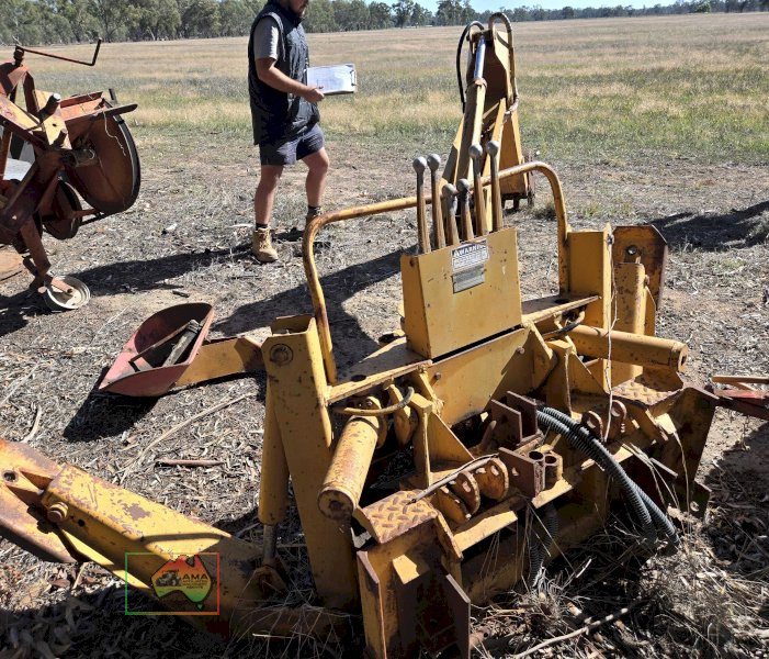 3pl Davis D-130 Backhoe attachment - photo 3