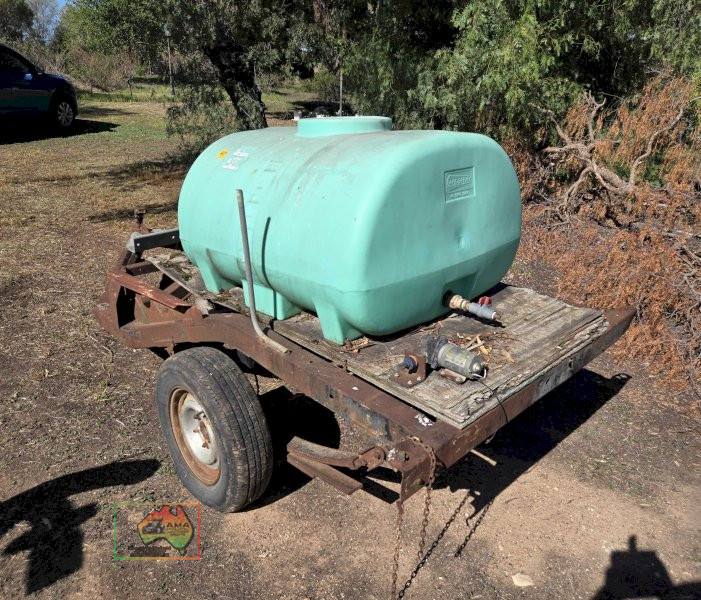 Rapid-Spray Poly Water Tank on Trailer - photo 4