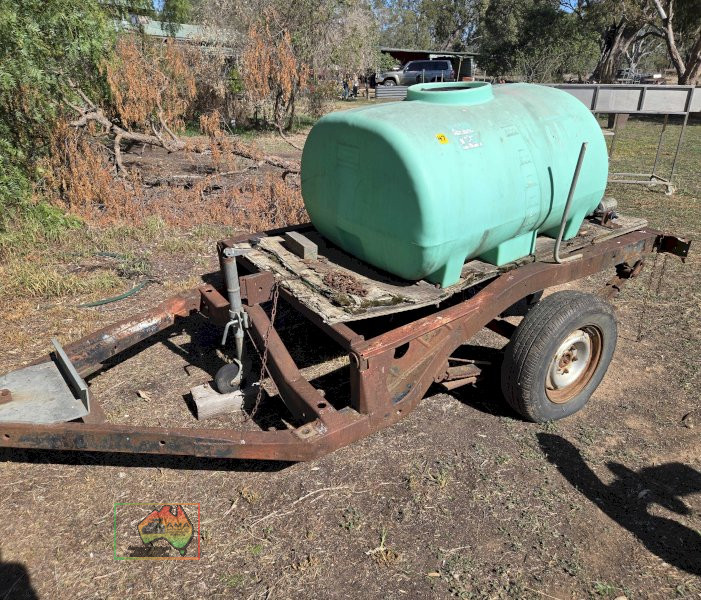 Rapid-Spray Poly Water Tank on Trailer
