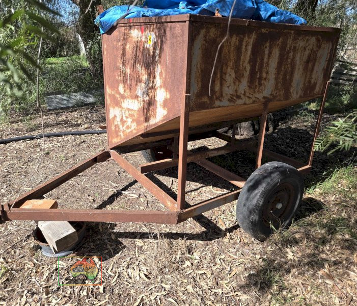 Trailing Grain Feeder 4'7" x 5ft - photo 4