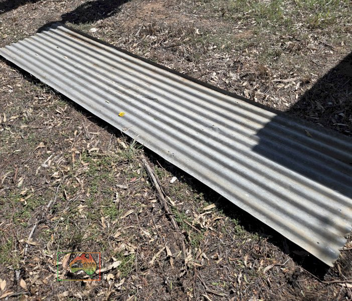 12ft Sheet of Roofing Iron - photo 2