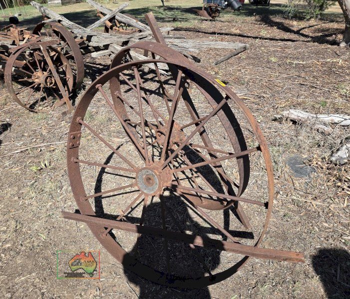 Pair of Antique Steel Wheels - photo 3