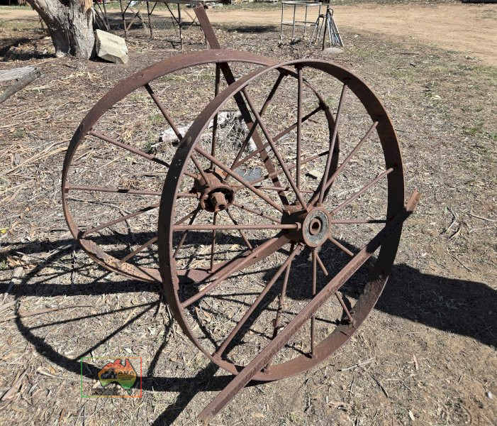 Pair of Antique Steel Wheels - photo 2