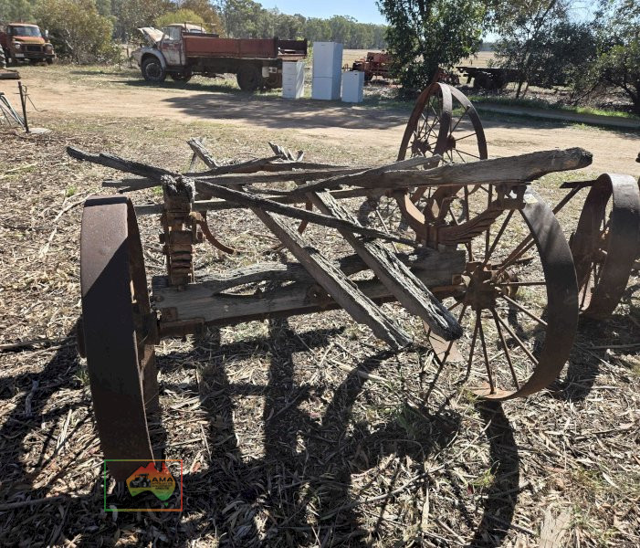 Antique Timber Wagon - photo 7