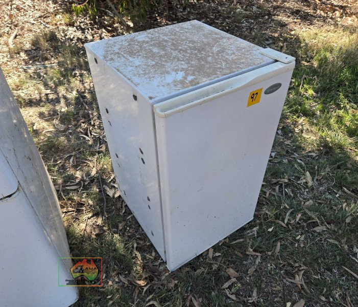 Westinghouse Bar Fridge