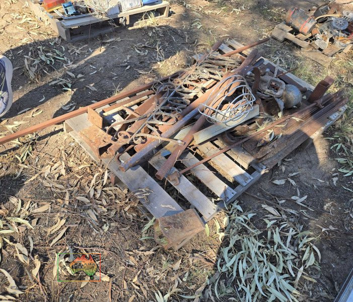 Pallet of Scrap Metal - photo 2