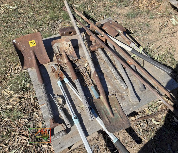 Assorted Tools, Crowbars & Hammers - photo 2