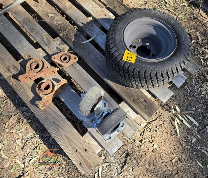 Assorted Wheels & Bearings - photo 3