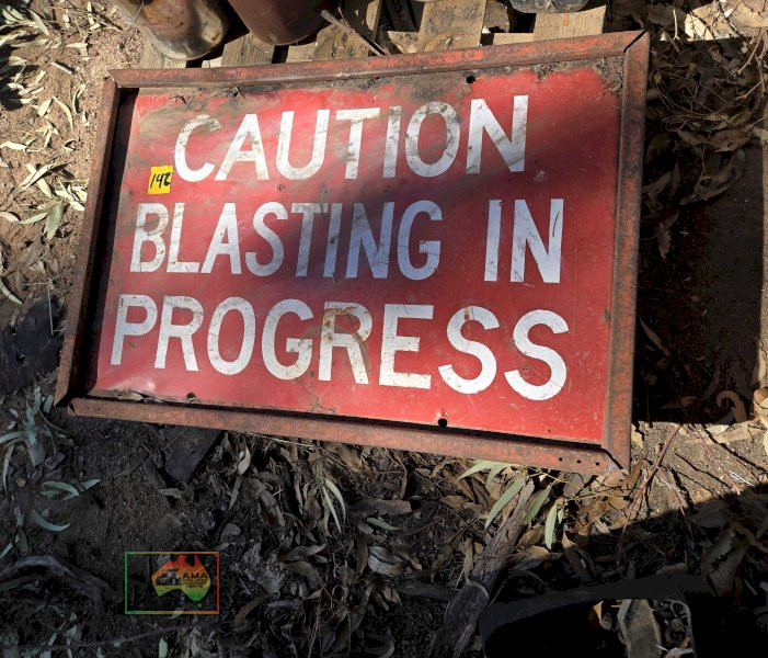 Metal Blasting Sign