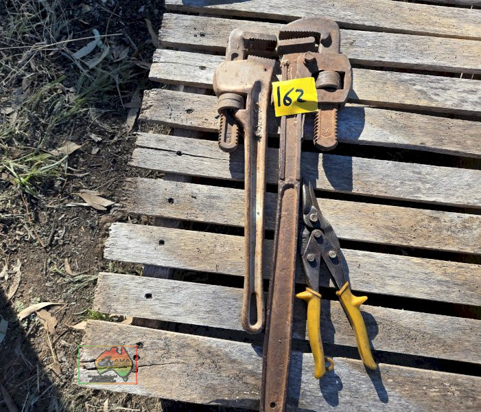 Stillson Pipe Wrenches & Tin Snips - photo 2