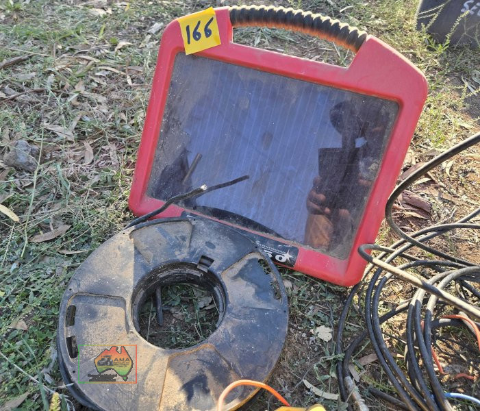 Solar Elec. Fence Unit, Underground Cable & Portable Fence Energiser. - photo 4