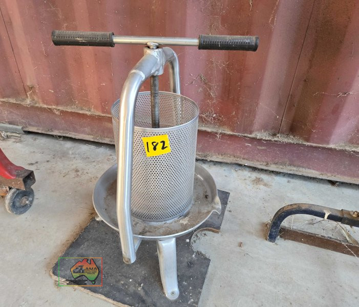 Mini Grape Juice Press - photo 2