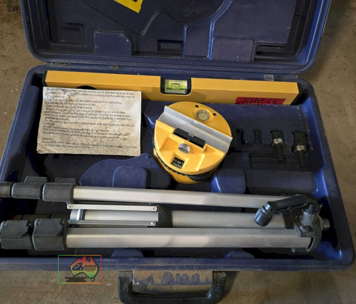 Surveyors Tripod Level - photo 2